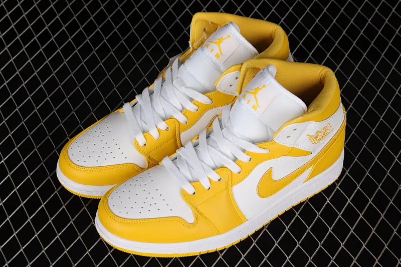 All categories Air Jordan Jordan series basketball shoes Air Jordan 1 Mid Air Jordan 1 Mid AJ1 Joe 1 white and yellow Zhongbang basketball shoes BQ6472-117